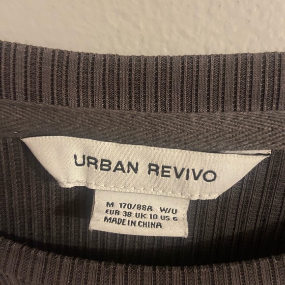 Chic Long Sleeve Gray Dress - Picture 3 of 3